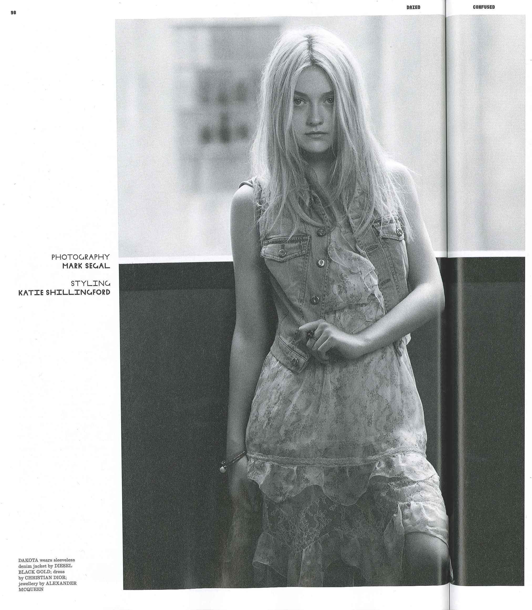 lovely-dakota-2010-09-dazed-and-confused-02.jpg