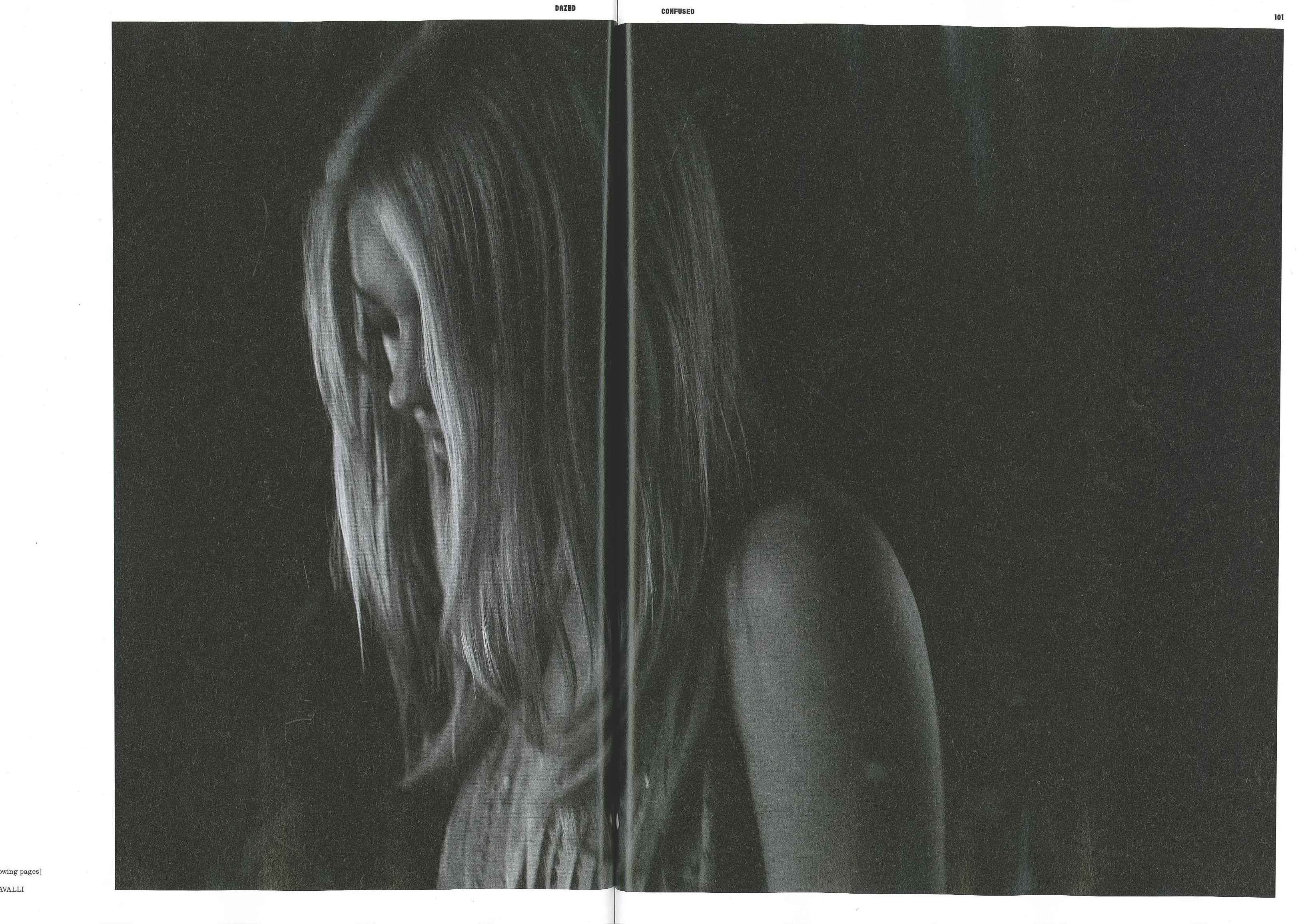lovely-dakota-2010-09-dazed-and-confused-03.jpg