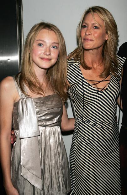 DakotaHounddogNYPremiere048.jpg
