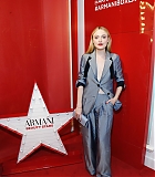 dakota fanning, armani box, 2019