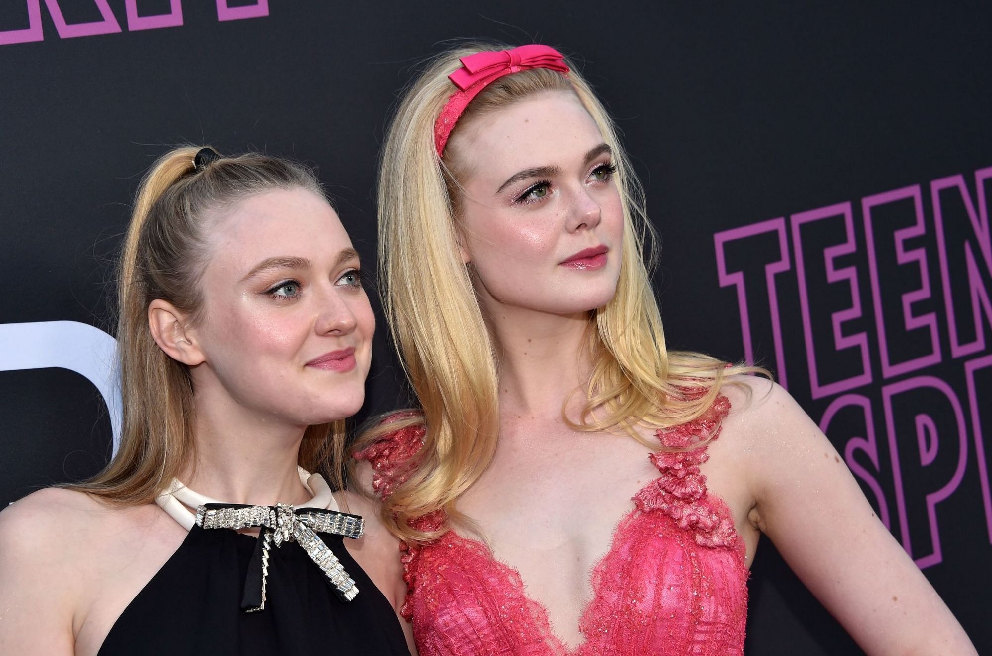 lovelydakota-2019-teenspirit-premiere-002.jpg