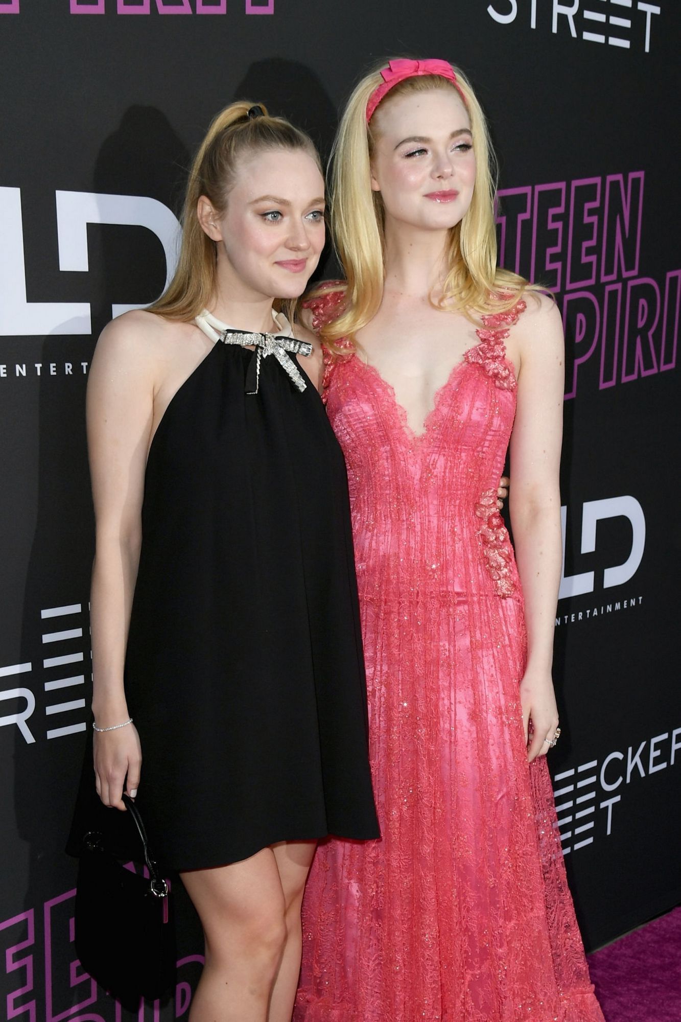 lovelydakota-2019-teenspirit-premiere-027.jpg